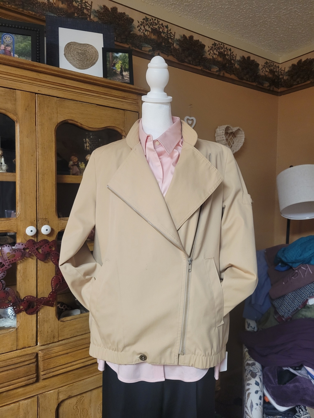 VINTAGE Etienne Aigner Beige Women's Bomber Jacket Assymetrical Zip Sz 10